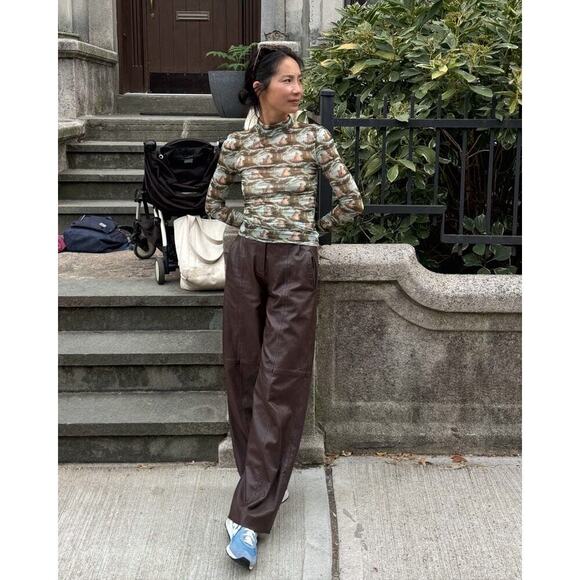 VEDA Brown Leather Trousers Zip Up Fly Button Closure Wide Leg Pants Size 4 - Picture 5 of 16